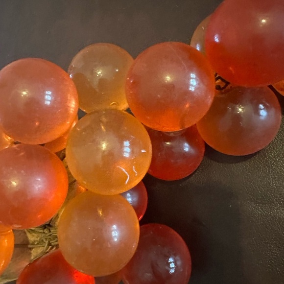 Lucite grape bunch - Picture 8 of 8